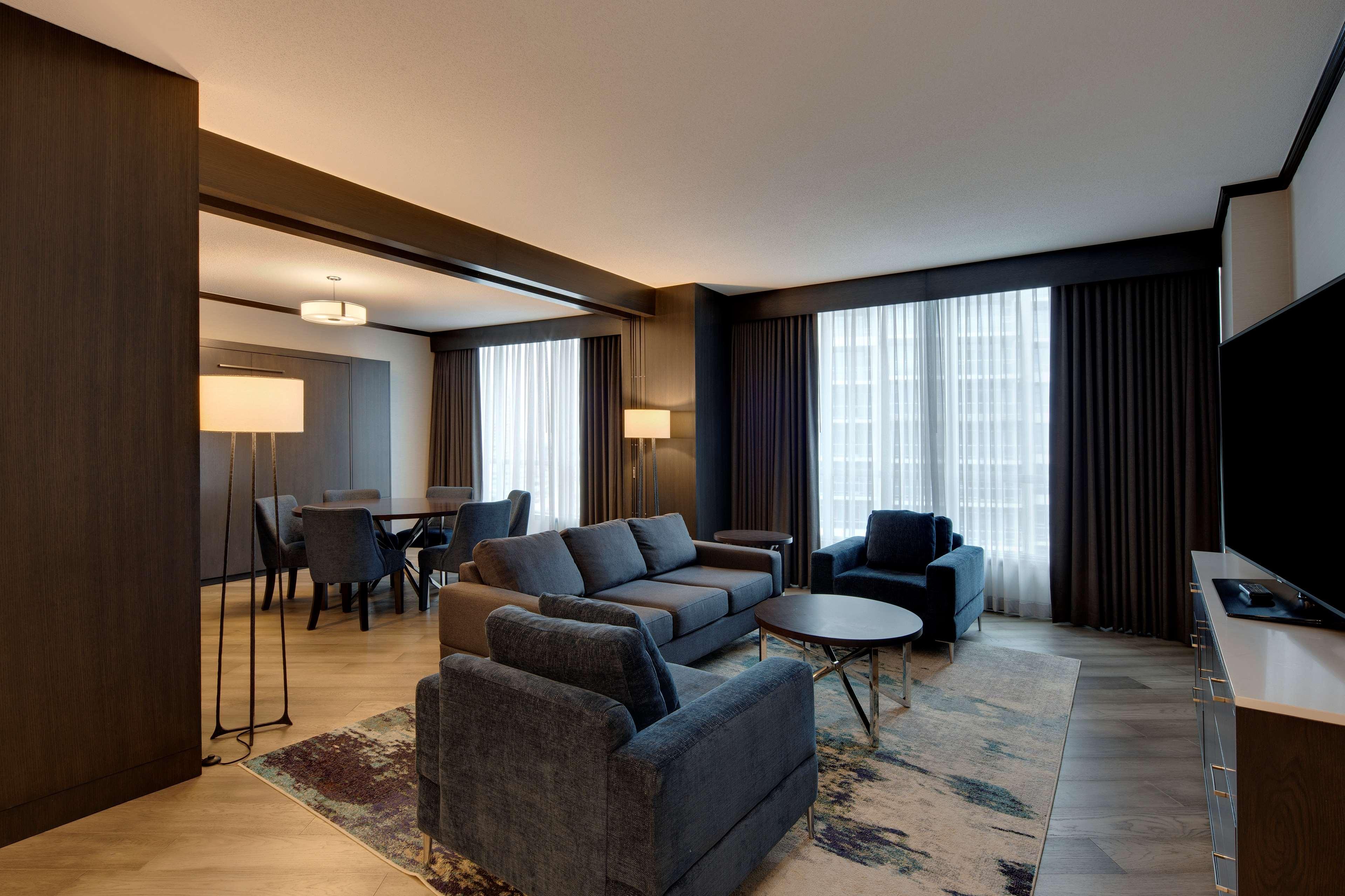 Hilton Vancouver Metrotown Burnaby Ngoại thất bức ảnh