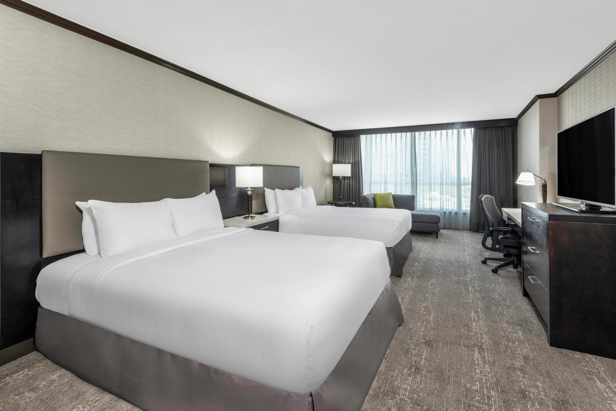 Hilton Vancouver Metrotown Burnaby Ngoại thất bức ảnh