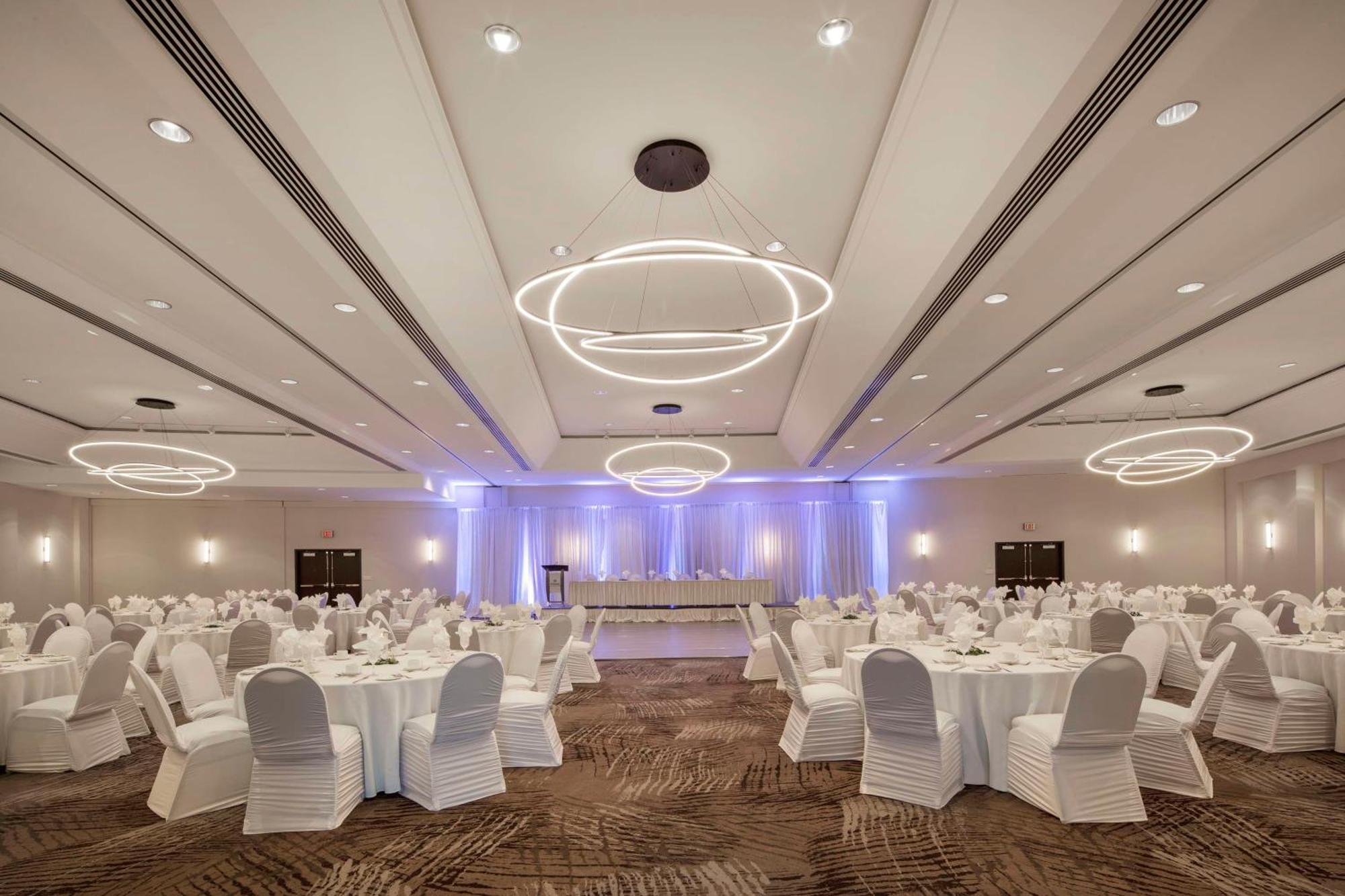 Hilton Vancouver Metrotown Burnaby Ngoại thất bức ảnh
