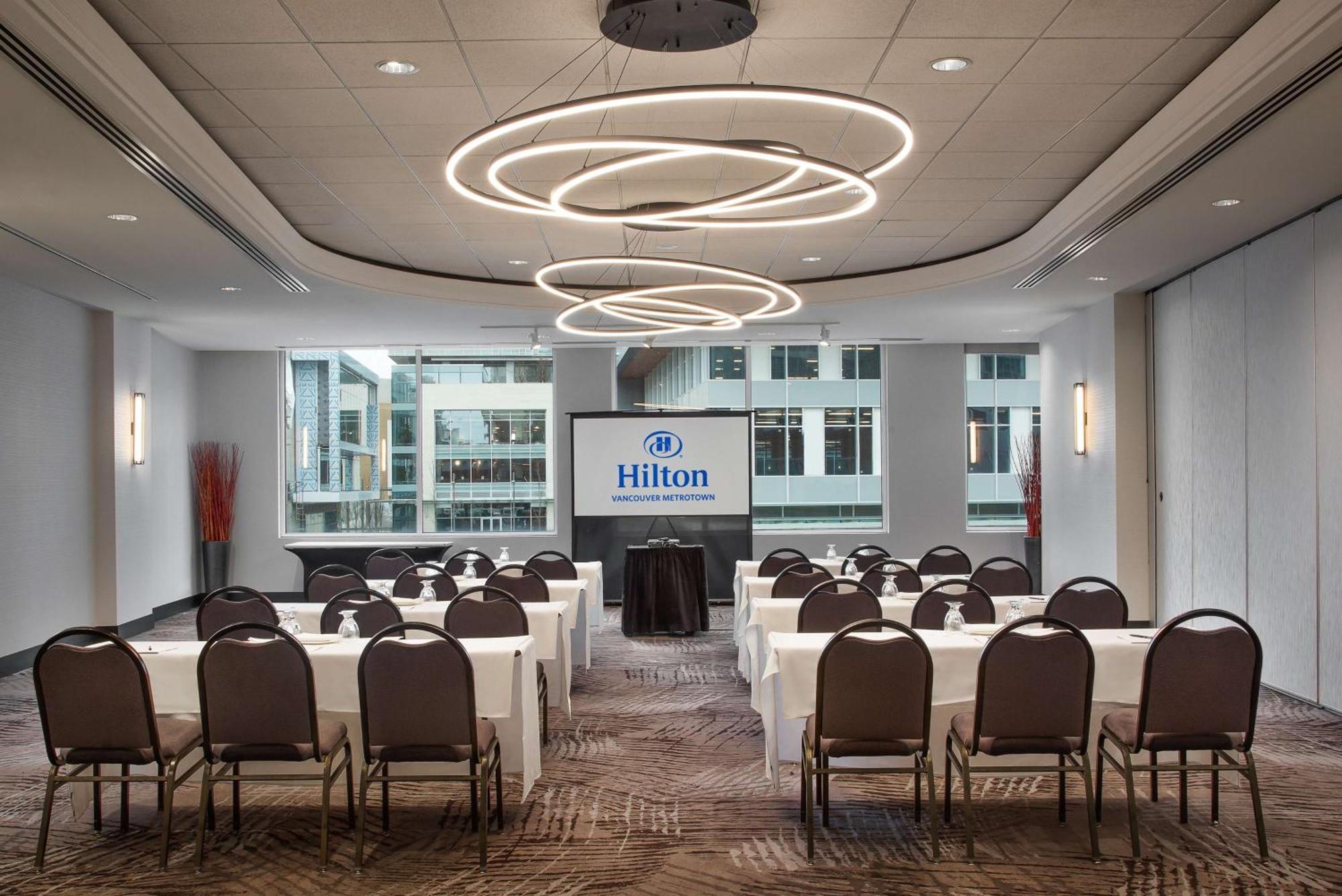 Hilton Vancouver Metrotown Burnaby Ngoại thất bức ảnh