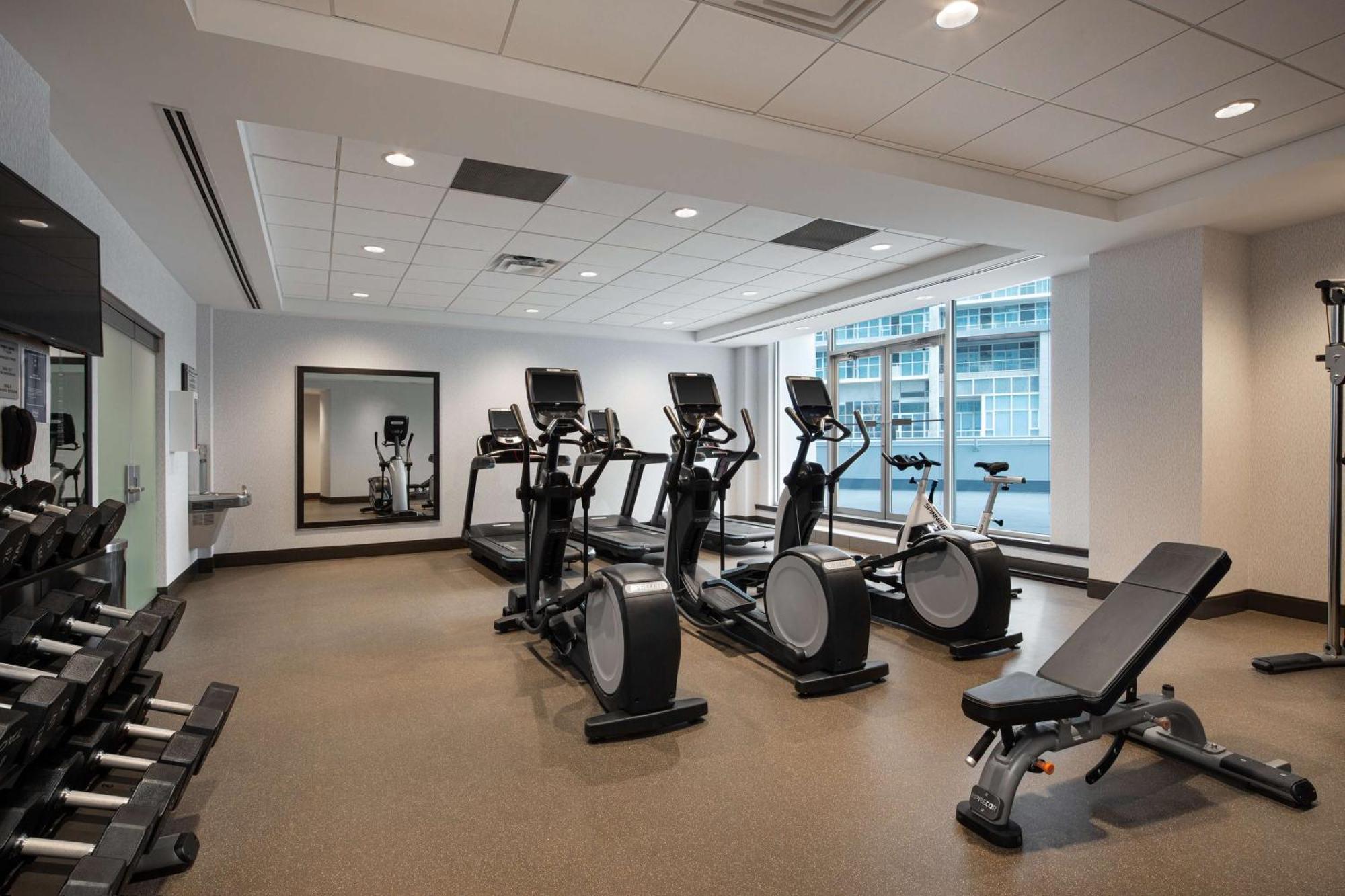 Hilton Vancouver Metrotown Burnaby Ngoại thất bức ảnh