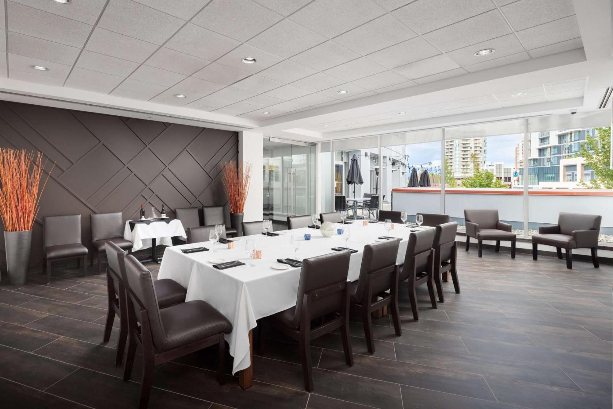 Hilton Vancouver Metrotown Burnaby Ngoại thất bức ảnh